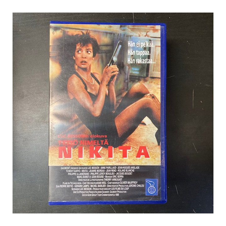 Tyttö nimeltä Nikita VHS (VG+/M-) -toiminta/jännitys-