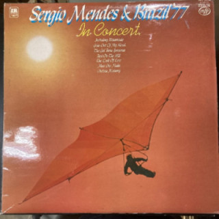 Sergio Mendes & Brazil '77 - In Concert LP (VG+-M-/VG+) -latin jazz-