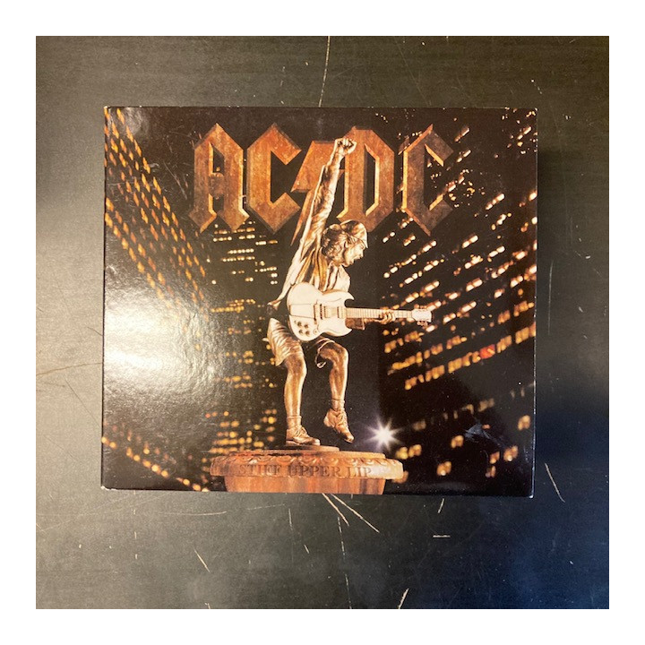 AC/DC - Stiff Upper Lip CD (VG+/VG+) -hard rock-