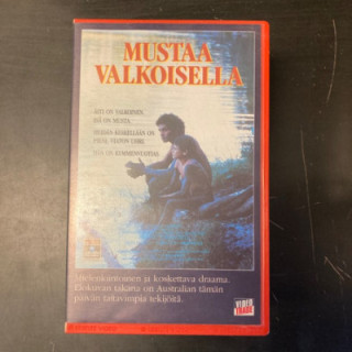 Mustaa valkoisella VHS (VG+/M-) -draama-