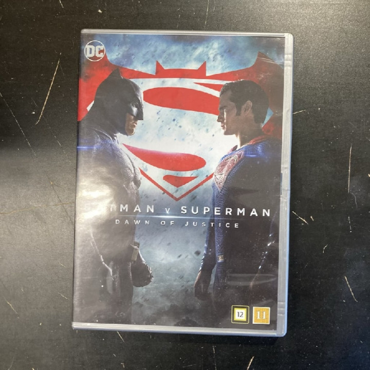 Batman V Superman - Dawn Of Justice DVD (VG+/M-) -toiminta/sci-fi-