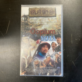 Oopium sota VHS (VG+/M-) -draama-