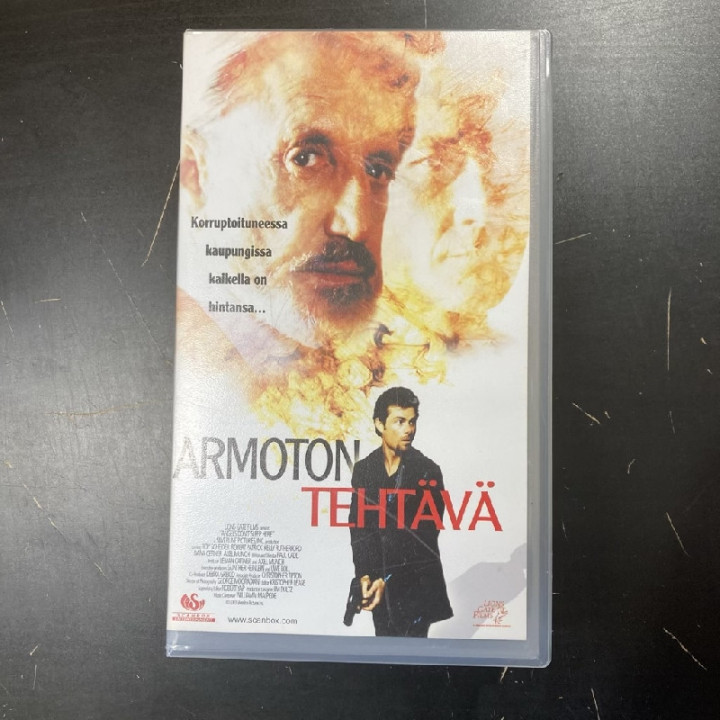 Armoton tehtävä VHS (VG+/M-) -jännitys-