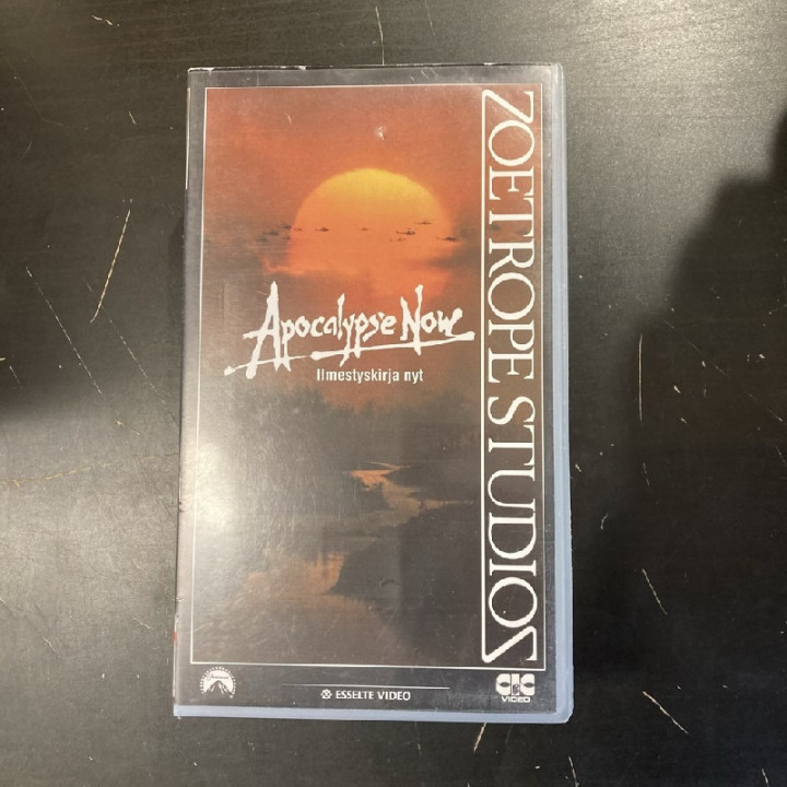 Ilmestyskirja nyt VHS (VG+/VG+) -sota/draama-