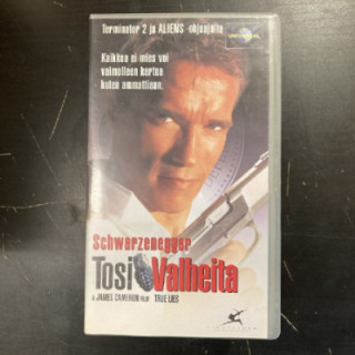Tosi valheita VHS (VG+/M-) -toiminta/komedia-