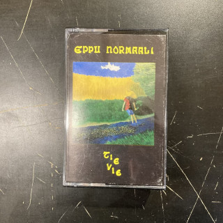 Eppu Normaali - Tie vie (FIN/1982/punainen etiketti) C-kasetti (VG+/VG+) -pop rock-