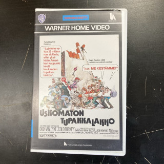 Uskomaton tupakkalakko VHS (VG+/VG+) -komedia-