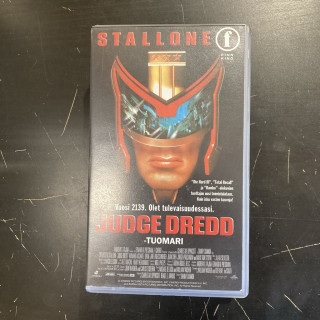 Judge Dredd - tuomari VHS (VG+/M-) -toiminta/sci-fi-