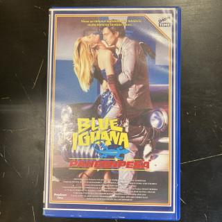 Blue Iguana - paheenpesä VHS (VG+/M-) -komedia-