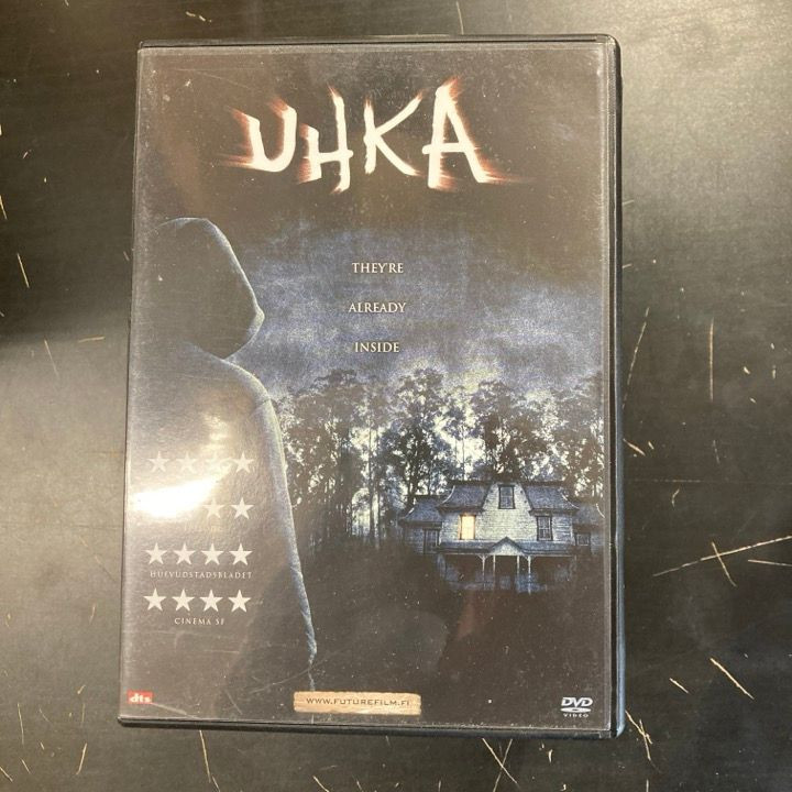 Uhka DVD (VG/M-) -kauhu-