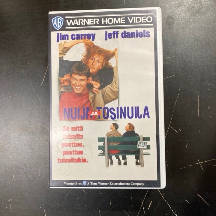 Nuija ja tosinuija VHS (VG+/M-) -komedia-