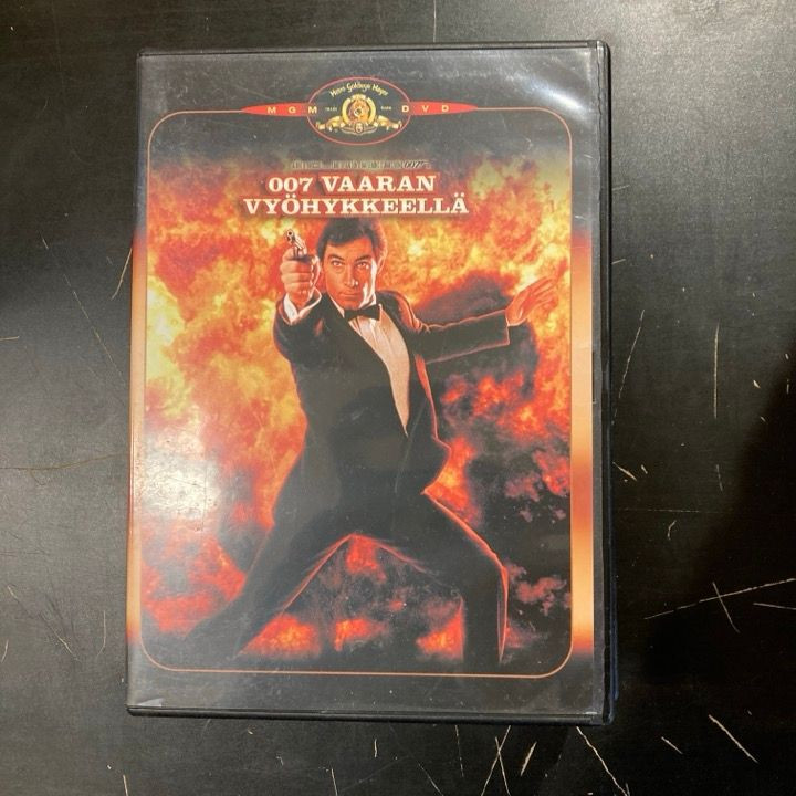 007 Vaaran vyöhykkeellä DVD (VG+/M-) -toiminta-