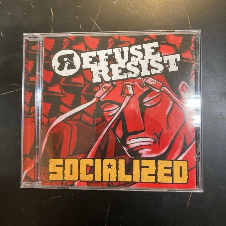 Refuse Resist - Socialised CD (M-/M-) -punk rock-