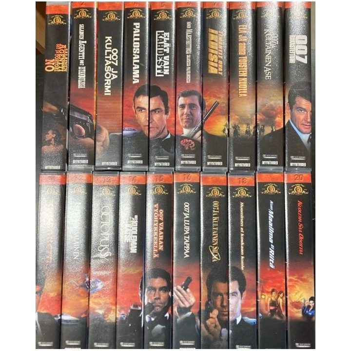 James Bond 007 Collection 1-20 20xVHS (VG+/M-) -toiminta- (12 avaamatonta)