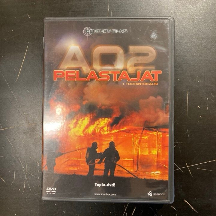 Pelastajat - Kausi 1 2DVD (VG+/M-) -tv-sarja-