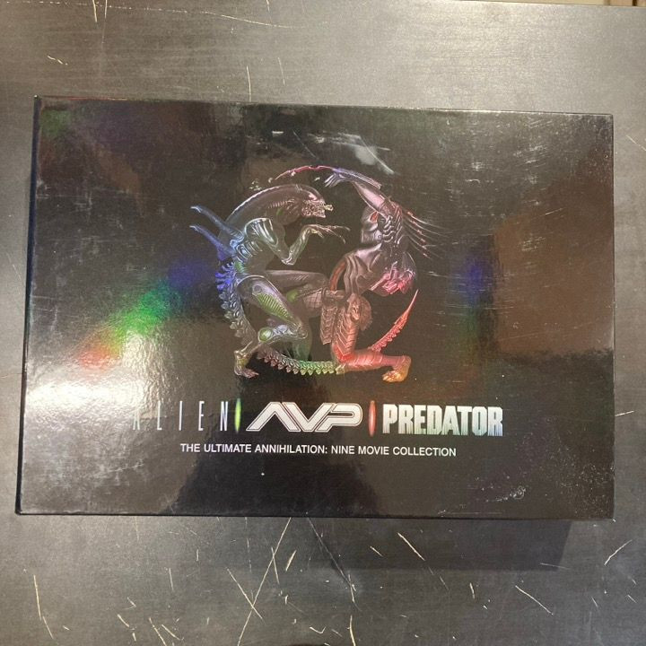 Alien / AVP / Predator - The Ultimate Annihilation (Alien 1-4 / AVP 1-2 / Predator 1-3) Blu-ray (M-/VG+) -toiminta/sci-fi-