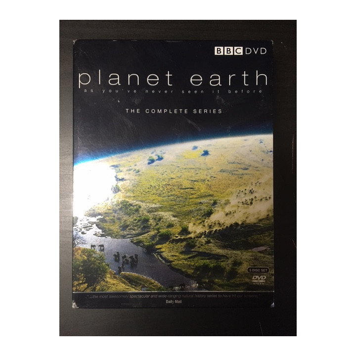 Planet Earth - The Complete Series 5DVD (VG+-M-/VG) -tv-sarja- (ei suomenkielistä tekstitystä)