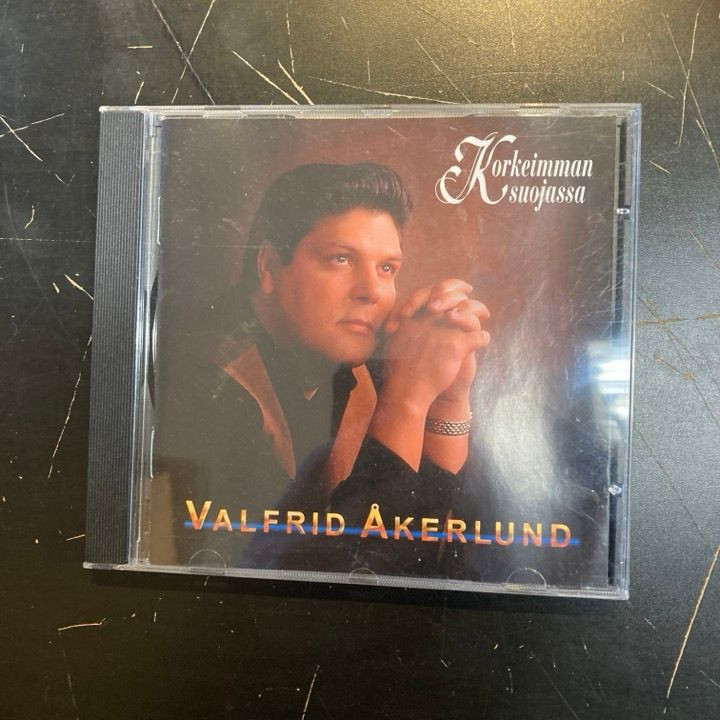 Valfrid Åkerlund - Korkeimman suojassa CD (M-/VG+) -gospel-