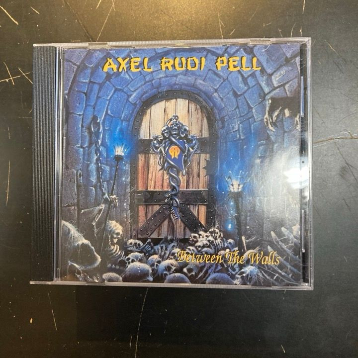 Axel Rudi Pell - Between The Walls CD (M-/VG+) -heavy metal-