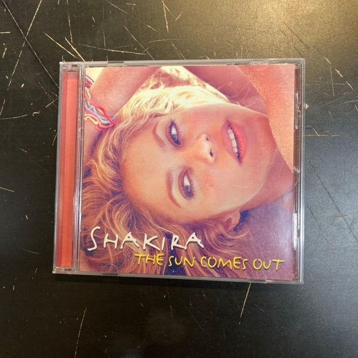 Shakira - The Sun Comes Out CD (VG+/M-) -latin pop-