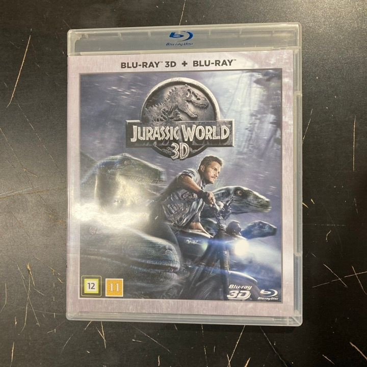 Jurassic World Blu-ray 3D+Blu-ray (VG+-M-/M-) -seikkailu-