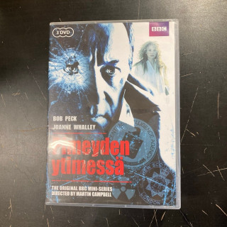 Pimeyden ytimessä - koko sarja 3DVD (VG+-M-/M-) -tv-sarja-