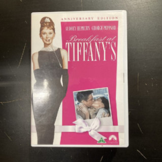 Aamiainen Tiffanylla (anniversary edition) DVD (VG+/M-) -komedia-