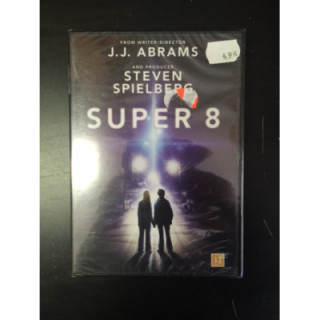 Super 8 DVD (avaamaton) -toiminta/sci-fi-