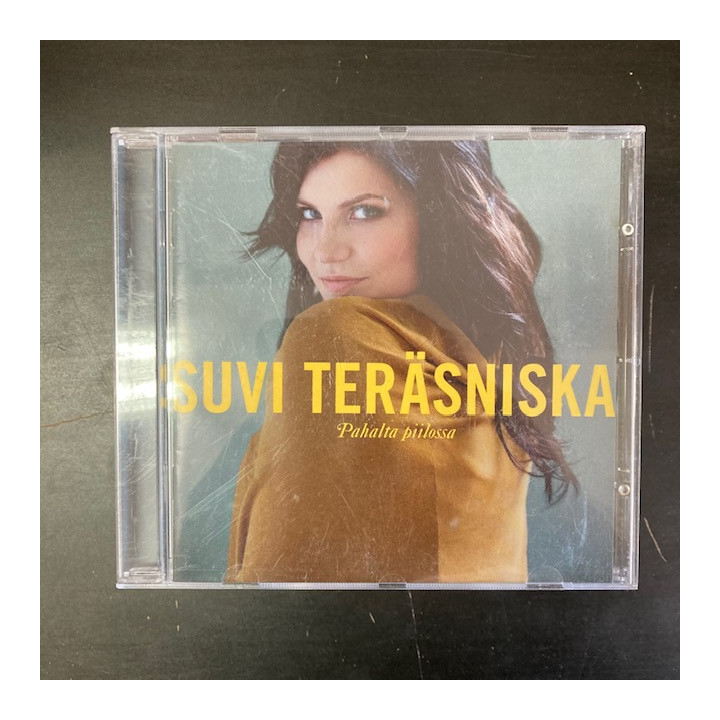 Suvi Teräsniska - Pahalta piilossa CD (VG+/VG+) -iskelmä-
